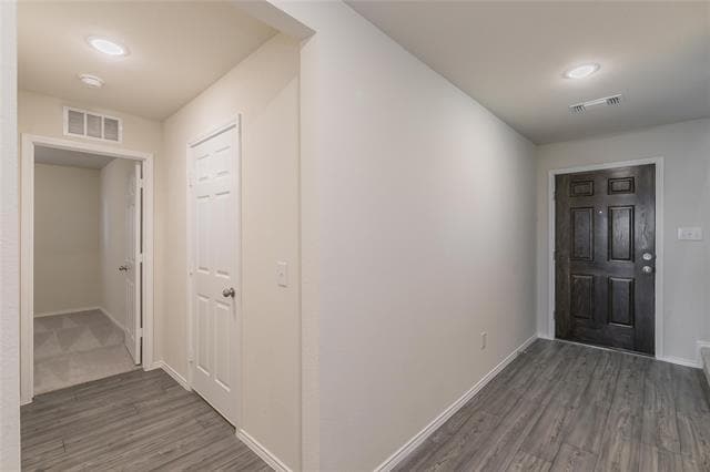 Building Photo - 801 Ozark Path