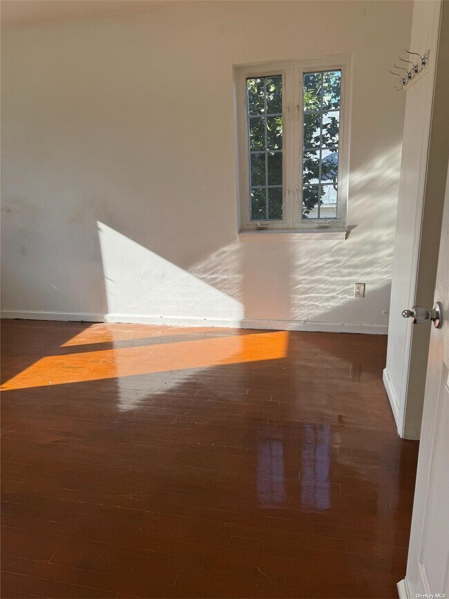 Foto del edificio - 85-26 126th St
