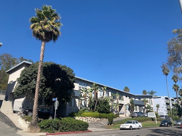 Foto del edificio - 10767 Rose Ave
