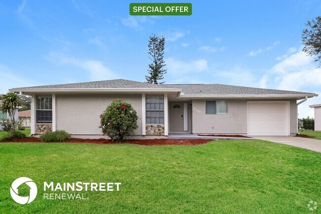 Building Photo - 4740 Escalante Dr