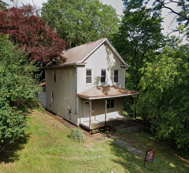 Building Photo - 320 Carlisle Ave