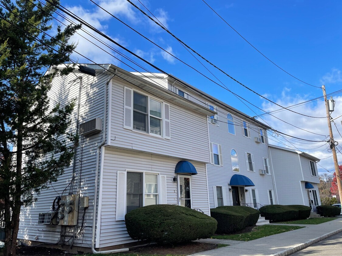 6 Grant St Unit 6, Montclair, NJ 07042 Condo for Rent in Montclair