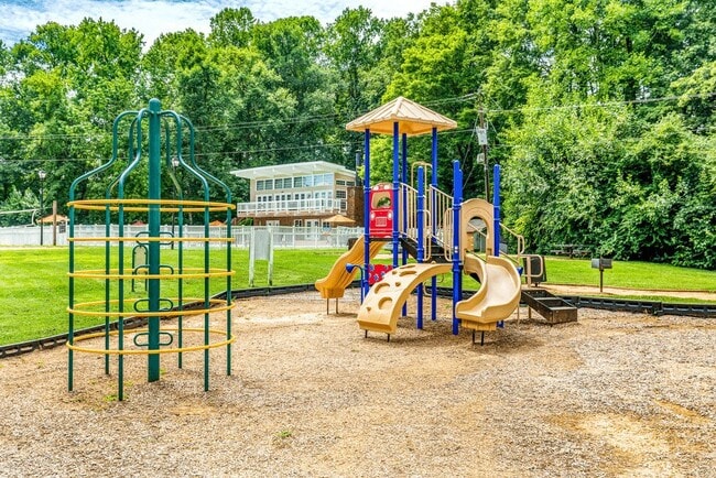 Building Photo - Grand Arbor Reserve Apartment Homes