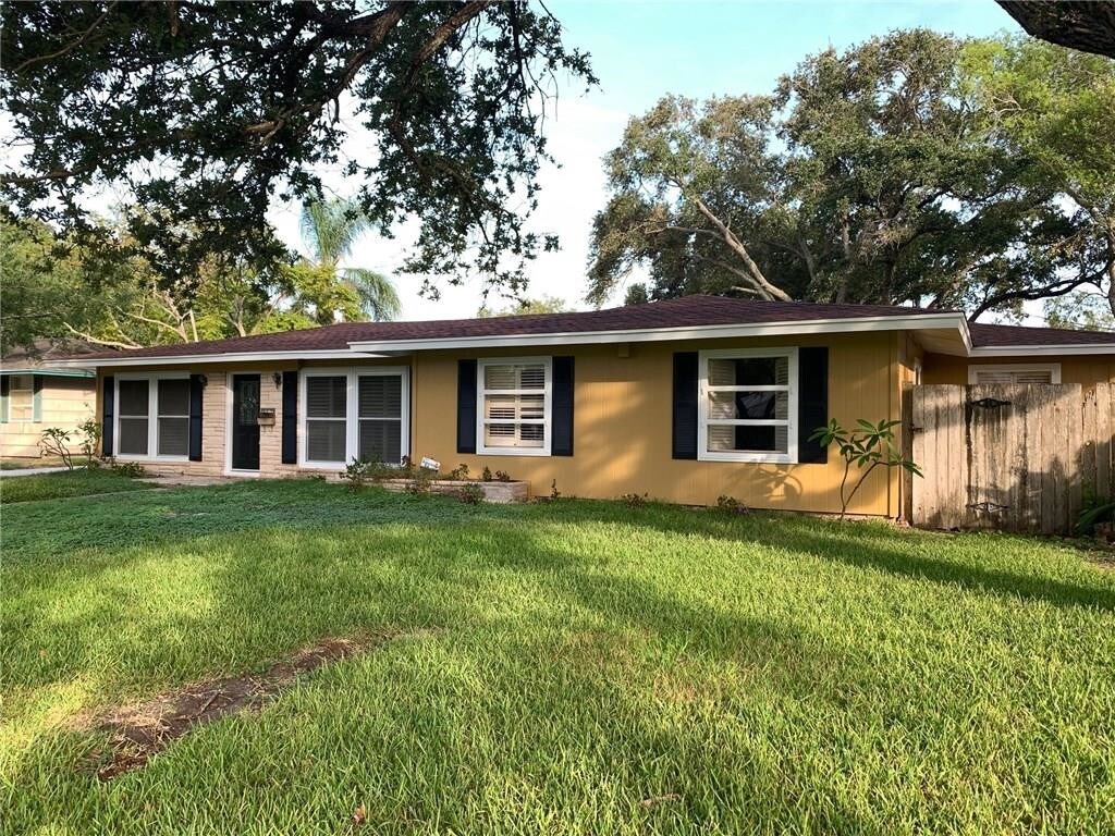 Primary Photo - 324 Pasadena Pl