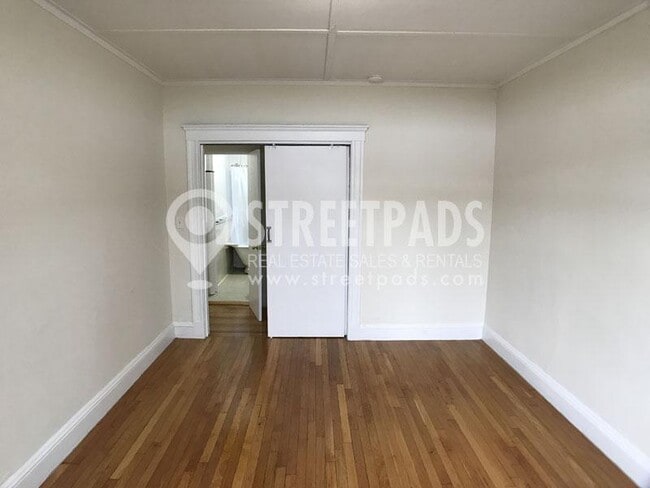 Building Photo - 1 bedroom in Boston MA 02215