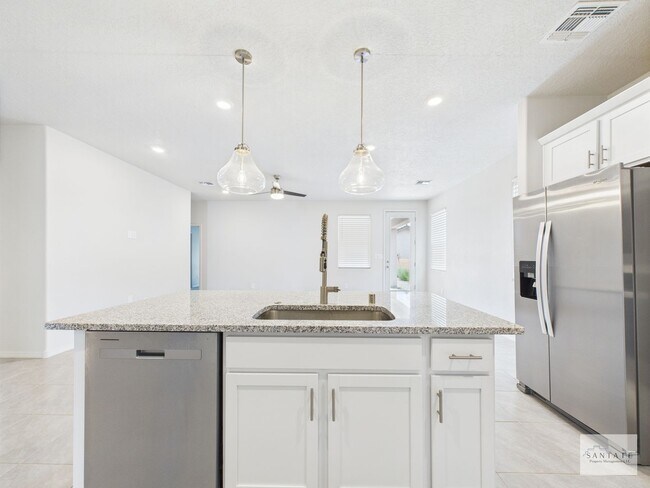 Foto del edificio - Brand New DR Horton Home Available Now