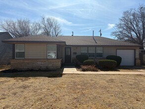 Building Photo - 3313 25th St