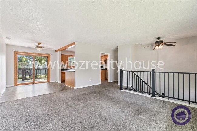 Foto del edificio - 546 W South Boundary St