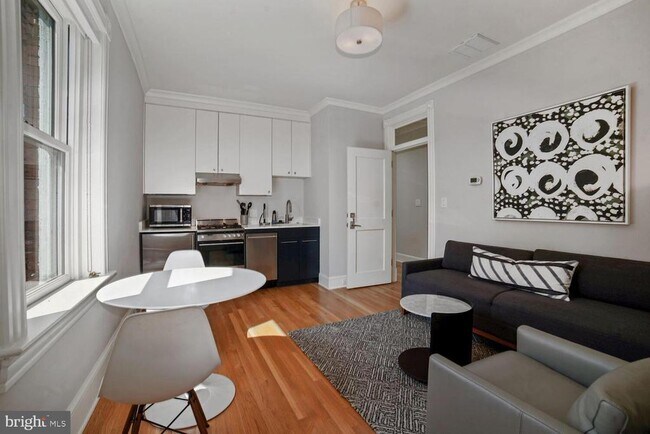 Foto del edificio - 3348 Prospect St NW