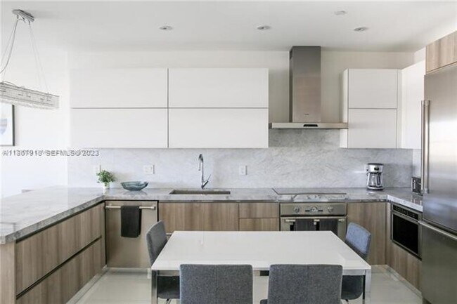 Photo - 100 Lincoln Rd Apartment