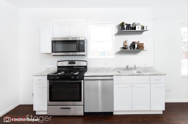 Kitchen - 9253 S Wentworth Ave