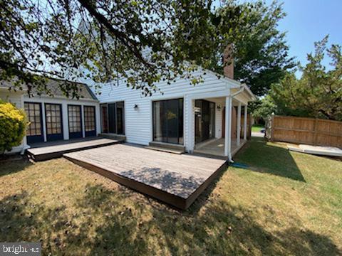 Building Photo - 5420 Clubside Ln
