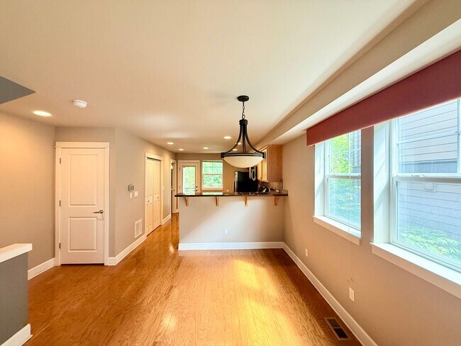 Foto del edificio - West Seattle Townhome