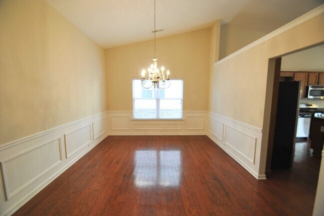 Building Photo - 5216 Rosewood Pl