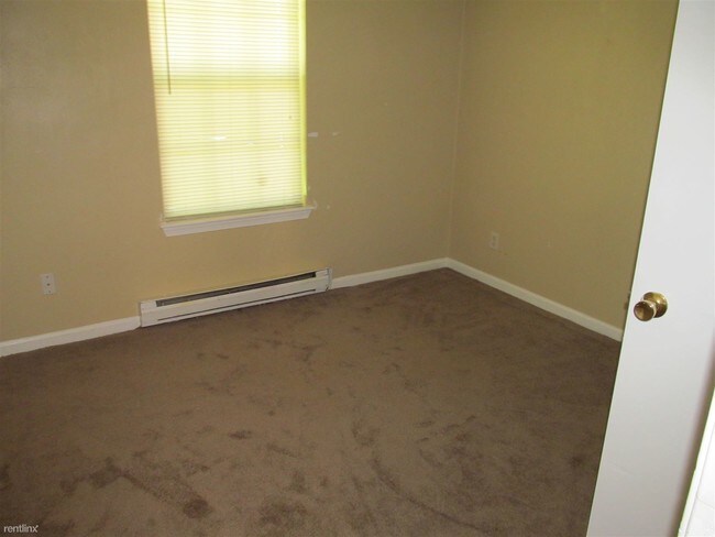 Building Photo - 2 br, 1 bath  - 7444 Fenner St