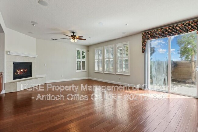 Building Photo - 79 Bottlebrush Ct