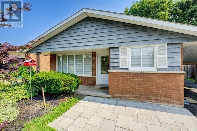 Building Photo - 14 Dunsmere Ct
