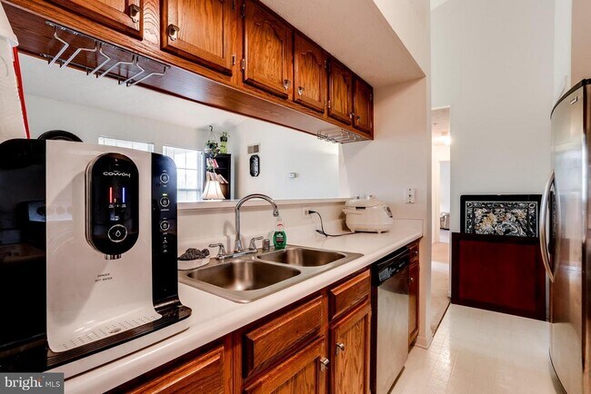 Foto del edificio - 6205 Sandpiper Ct