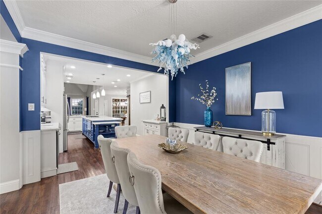 Foto del edificio - 6422 Gladehill Dr