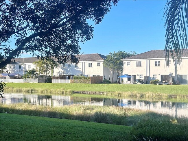 Foto del edificio - 1635 SE 31st Ct