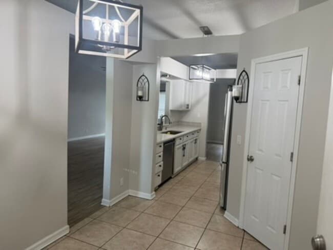 Building Photo - 104 Shearman Way