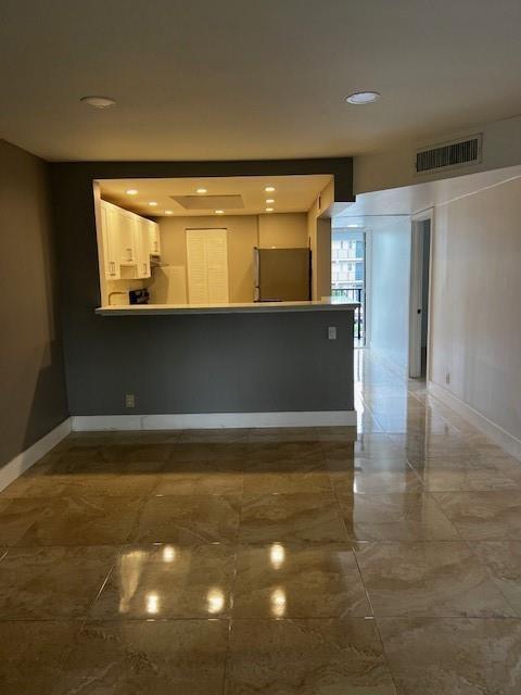 Building Photo - 8060 N Colony Cir