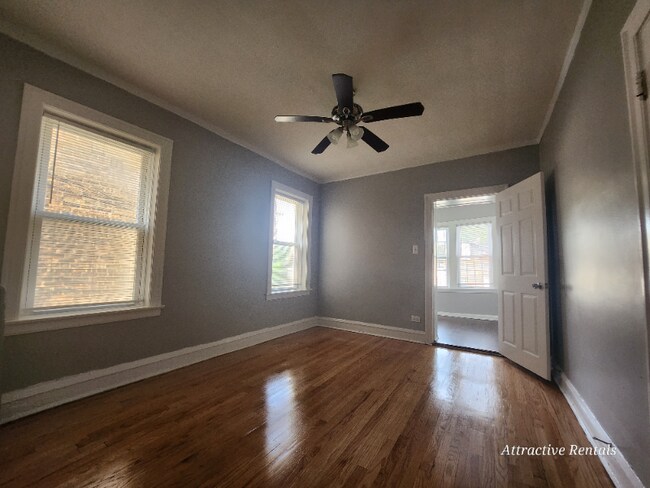 Foto del edificio - 7951 S Prairie Ave