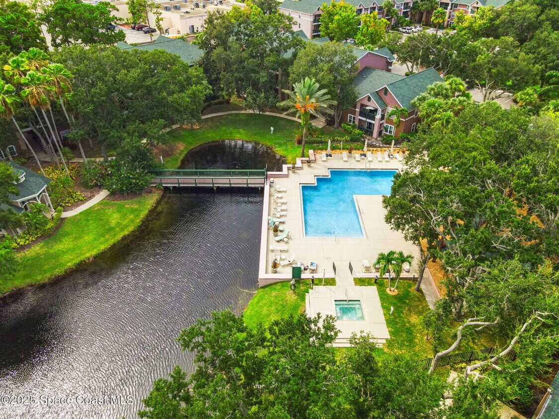 Foto principal - 7667 N Wickham Rd