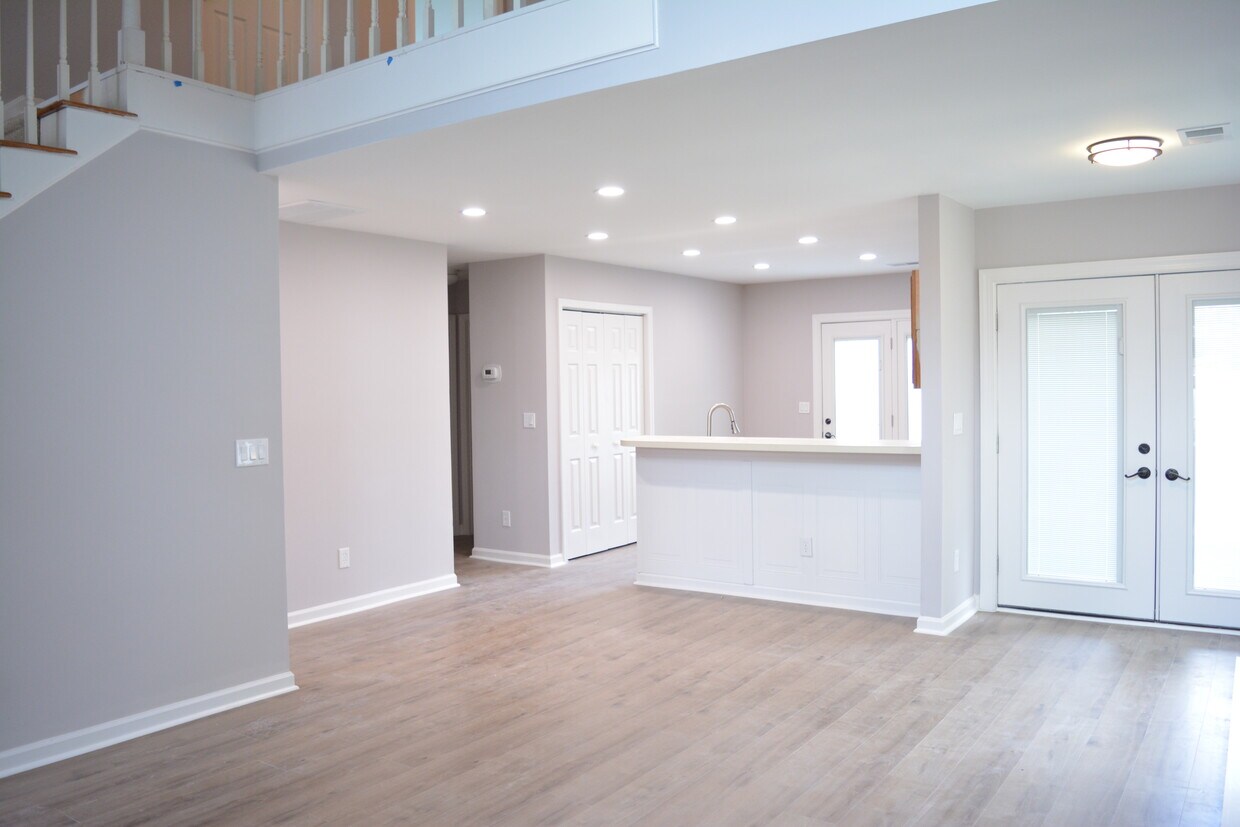 Planta abierta - 4506 Spyglass Dr