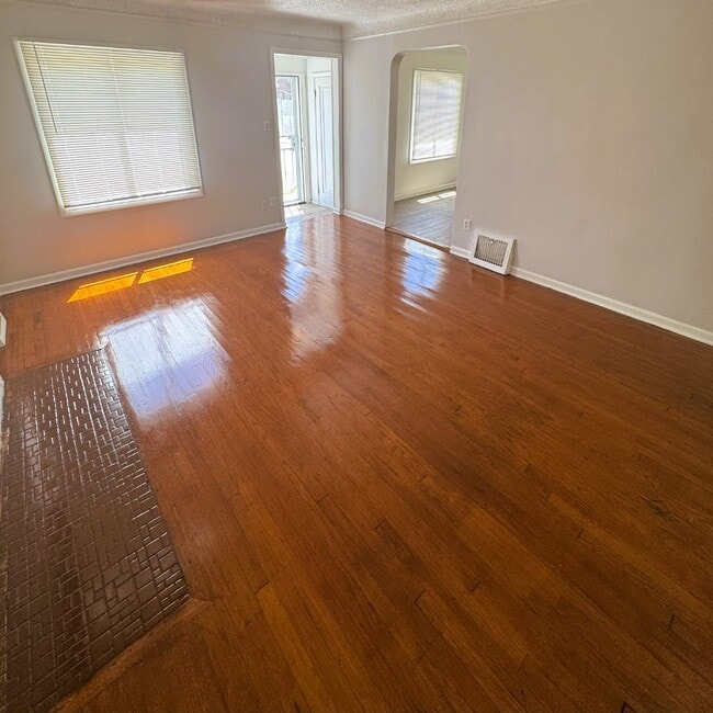 Building Photo - Now Leasing – Fully Rehabbed 3-Bedroom Hom...