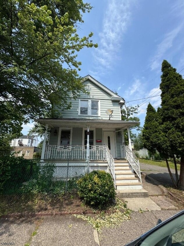 Primary Photo - 193 Sussex St