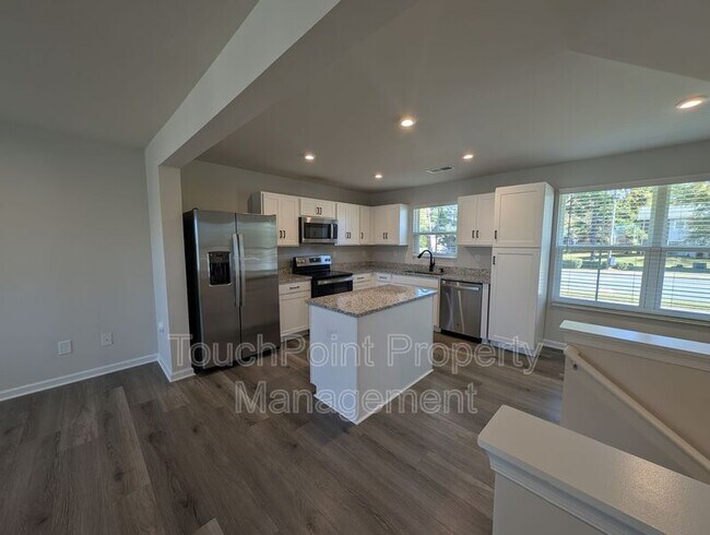 Foto del edificio - 2059 Langer St