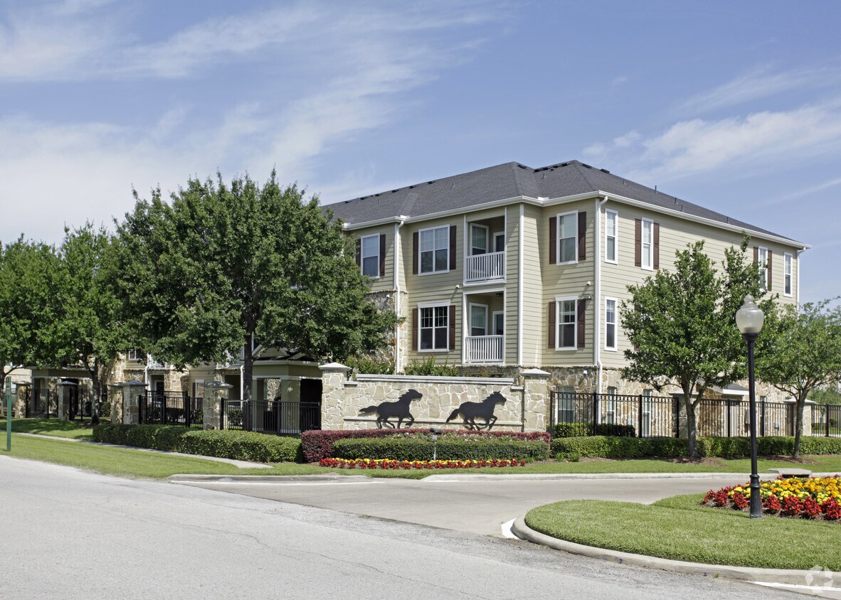 Foto principal - Camden Downs At Cinco Ranch