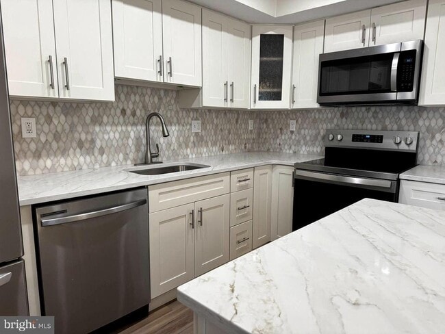 Foto del edificio - 3179 Burnley Pl