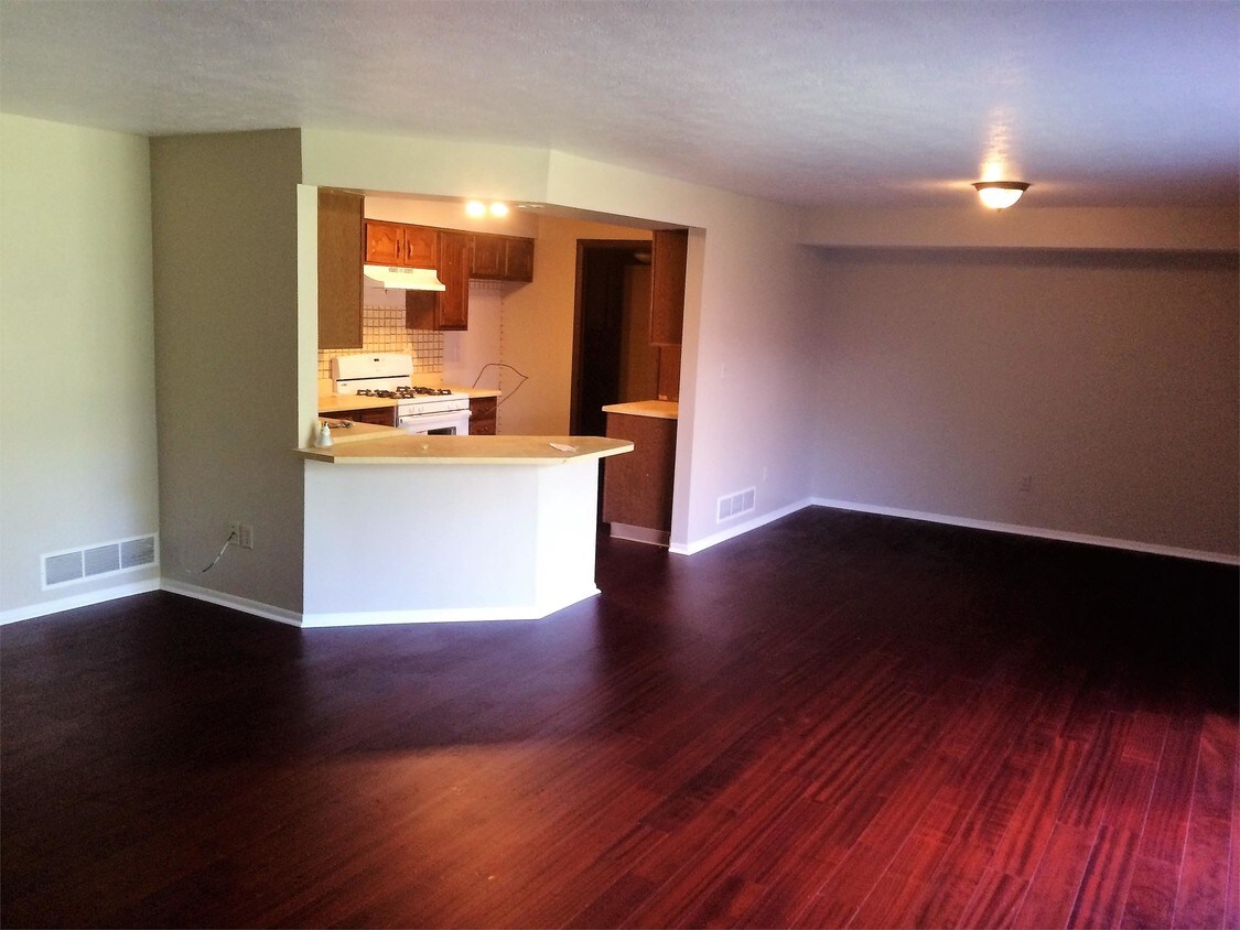 Primary Photo - 7505 Penn Bridge Ct