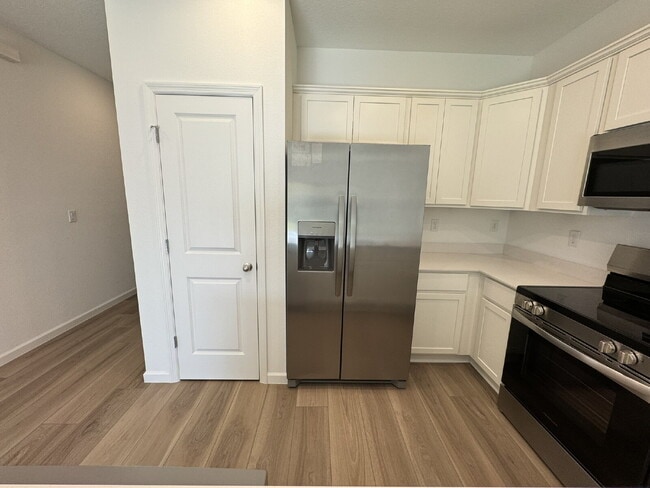 Foto del edificio - Holly Cove New Construction 4 Bedroom!!