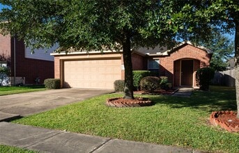 Building Photo - 3304 Trail Hollow Dr Building Photo - 3304 Trail Hollow Dr