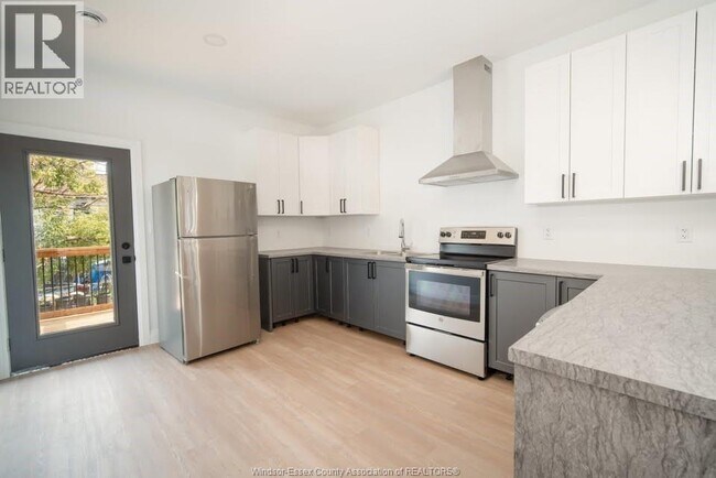 Photo du bâtiment - 1210 Laurendeau Ave