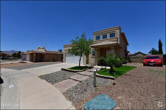 Building Photo - 7065 Falling Leaf Cir