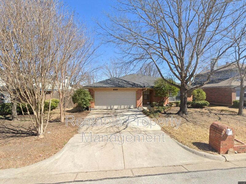 Foto principal - 6717 Copperwood Ct