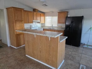 Building Photo - 1502 N 180th Dr