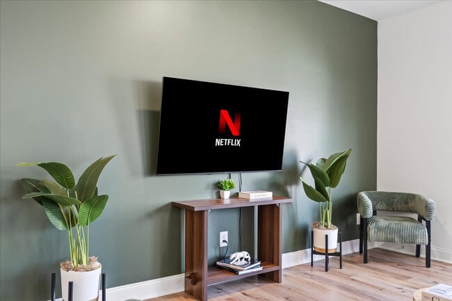 Building Photo - 6051 Principal Pl