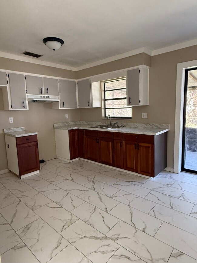 Foto del edificio - 40211 Proud Mockingbird Rd