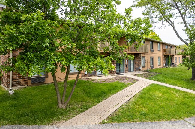 Building Photo - 503-507 Dorchester Ct