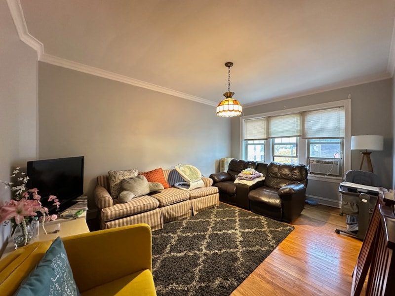 Foto principal - 5642 N Kimball Ave