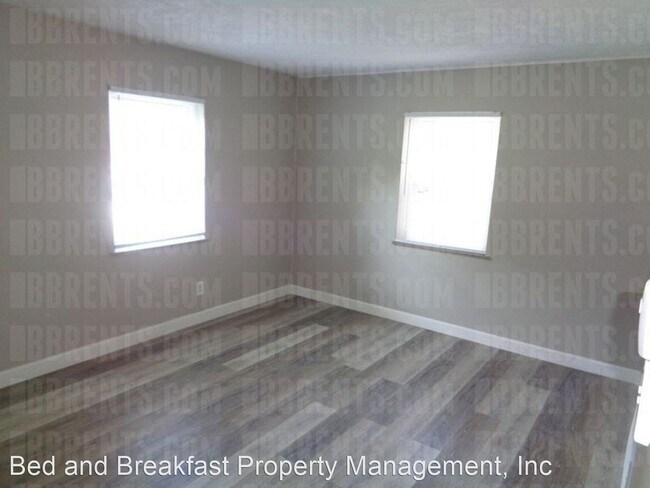 Building Photo - 4 br, 1 bath House - 5220 Willowood Ave