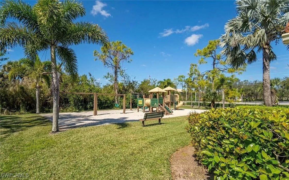 Foto del edificio - 8255 Ibis Club Dr