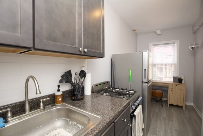 Foto del edificio - 4604 N Beacon St