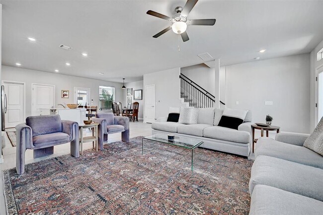 Foto del edificio - 5309a Baythorne Dr