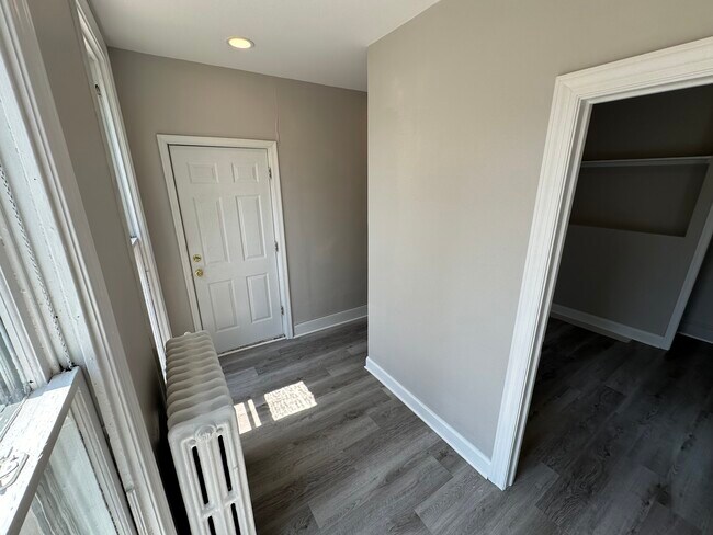 Foto del edificio - 3010 White Ave